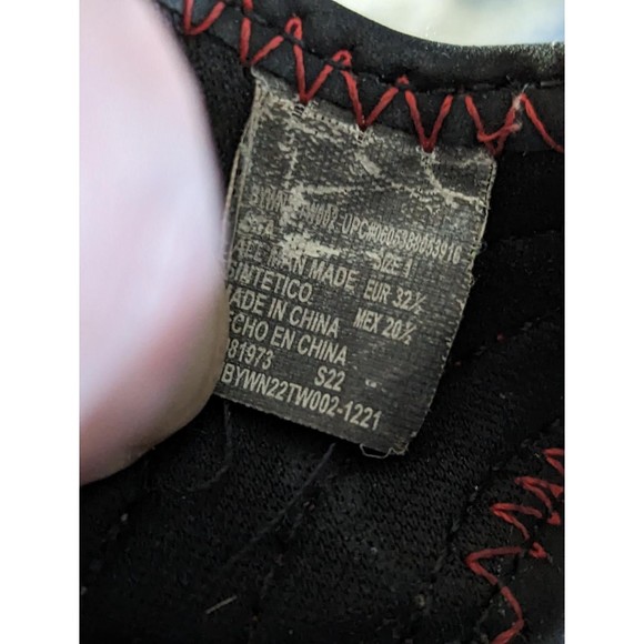 Wonder Nation Boys Closed Toe Sandals Gray Black Red Sz 1 Washable Non Marking - Picture 5 of 7